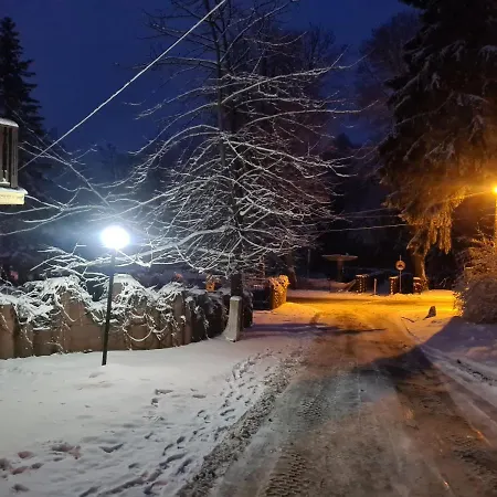 公寓 Pod Swierkami 斯克拉斯卡波伦巴