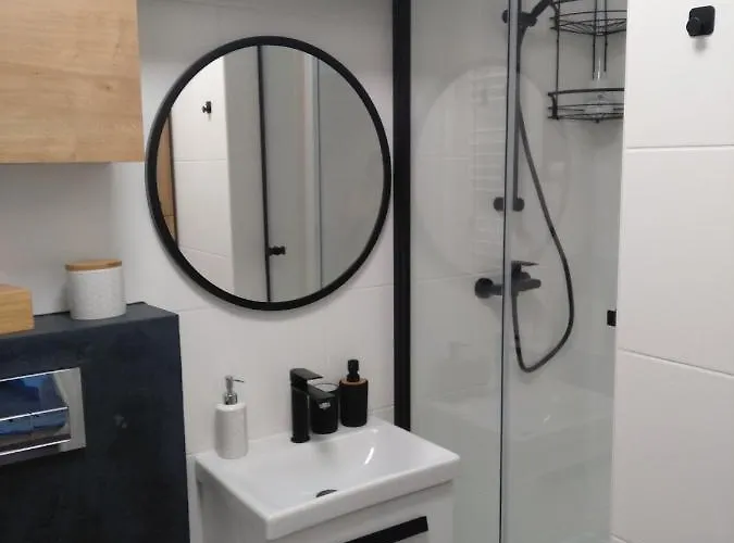 Pod Swierkami דירה שצ'קלארסקה פוראובה